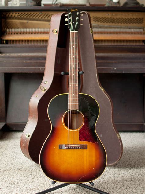 dating vintage gibson acoustic